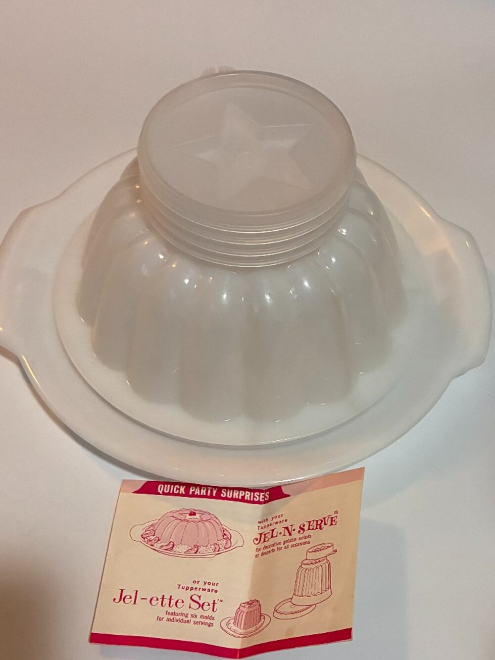 Vintage Tupperware Jel-N-Serve Jello Mold
